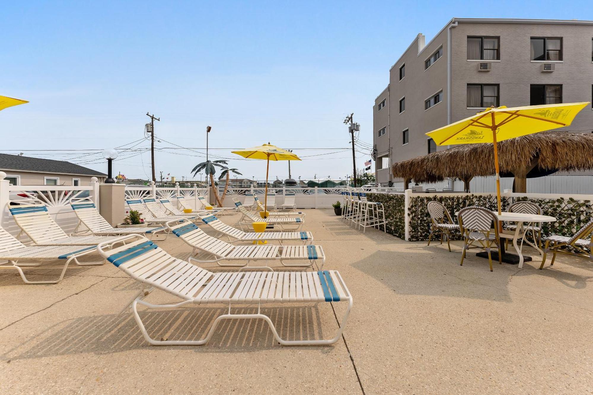 Oceanic Hotel & Barefoot Tiki Bar 와일드우드 외부 사진